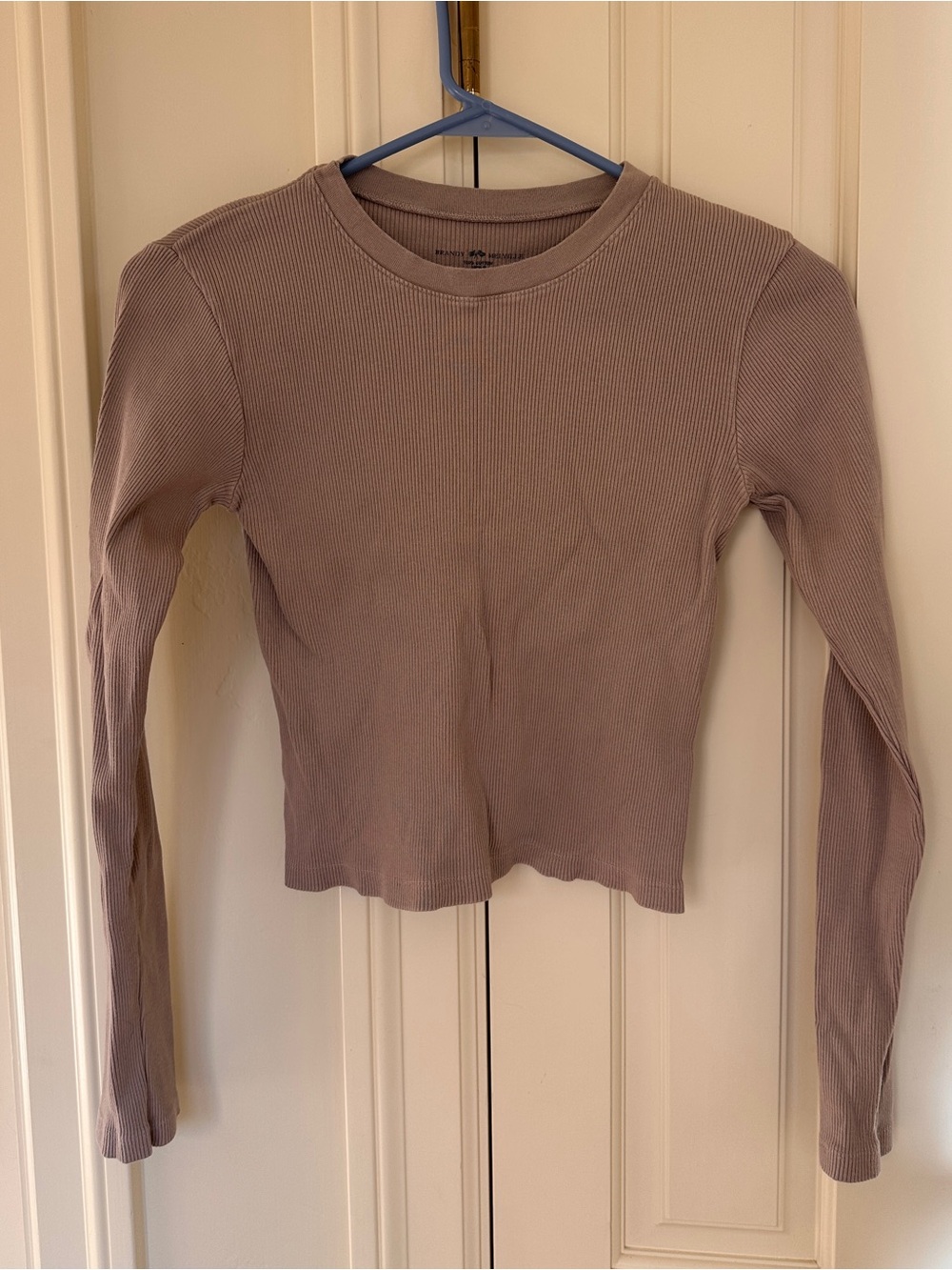 Ribbed Long-Sleeve Tee in Light Brown